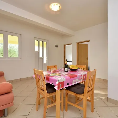 Relax House